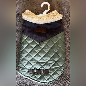 Fabdog Quilted Sherling Swester Vest Size Medium Olive Green/Brown/Tan